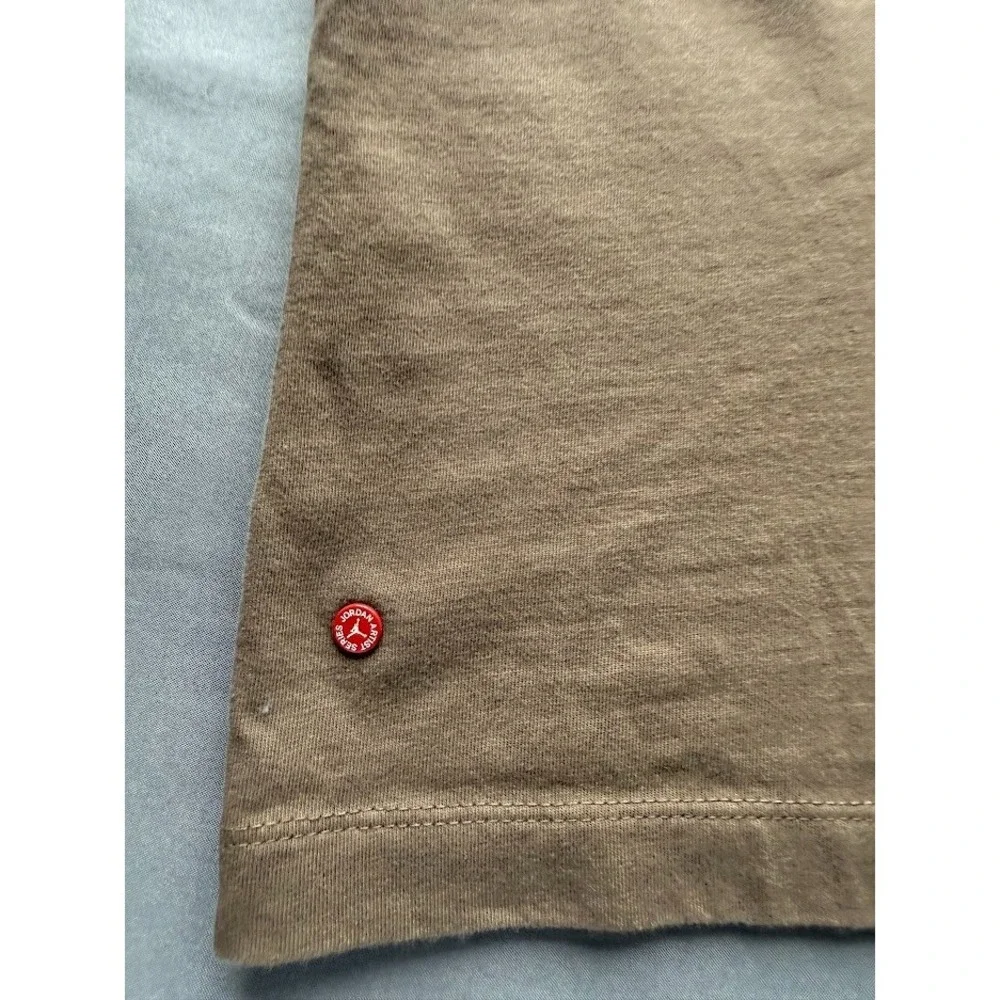 Jordan Flight T Shirt Men M Brown Long Sleeve‎ Graphic Pegasus Basketball Print